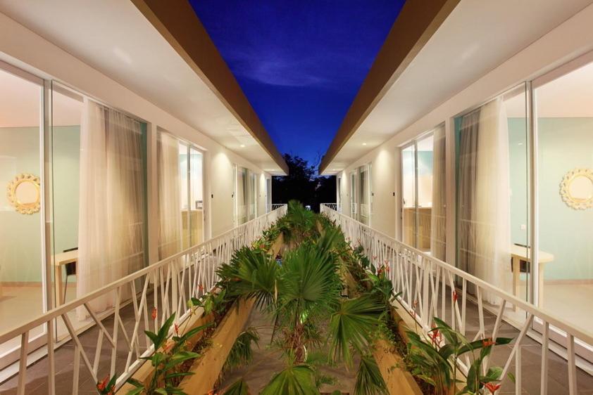 Eazy Hotel 2*