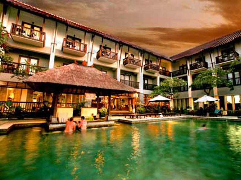 Hotel The Lokha & 3*