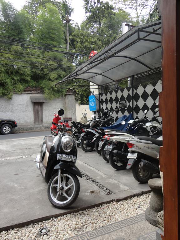 Albergue Meriki Legian