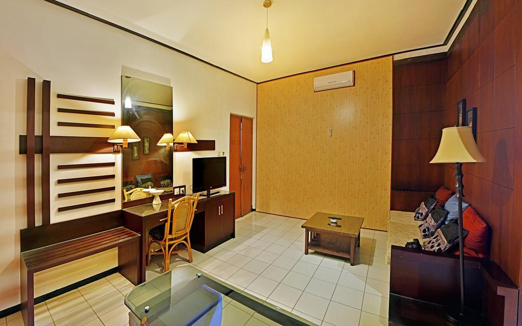 Puri Naga Beachfront 3*