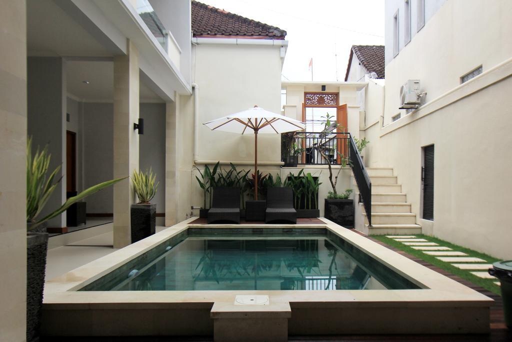 Tom Guest house