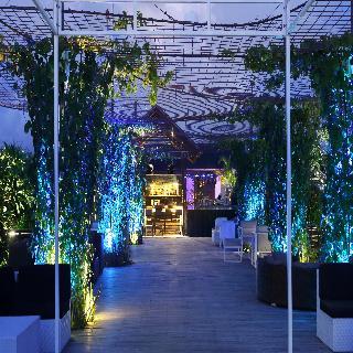 Hotel Prani 3*