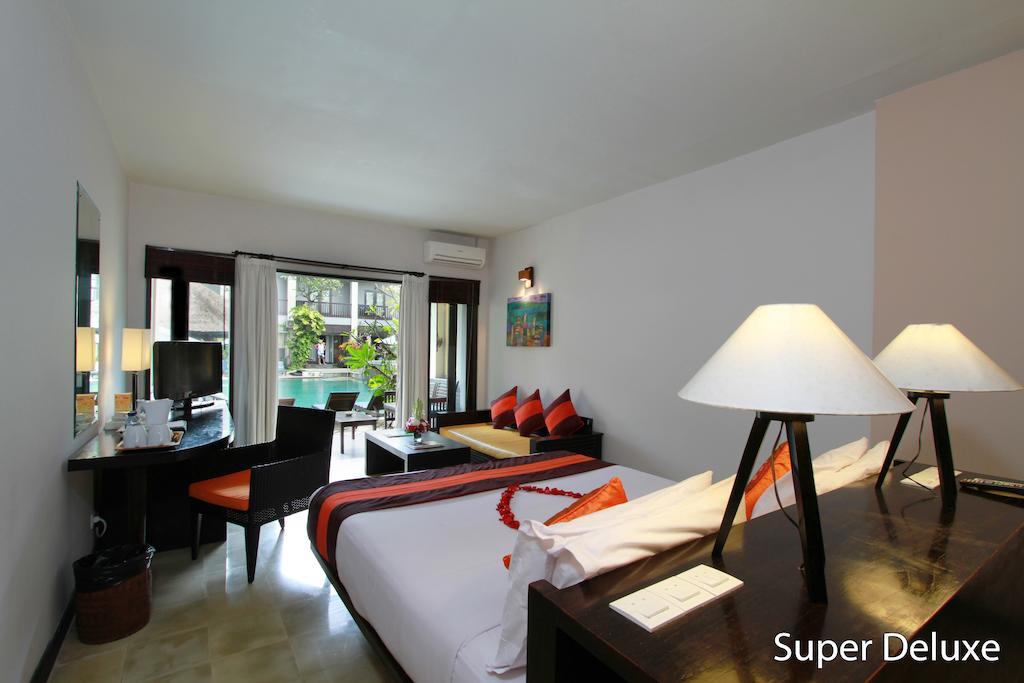 The Lokha & Hotel Legian (Bali)