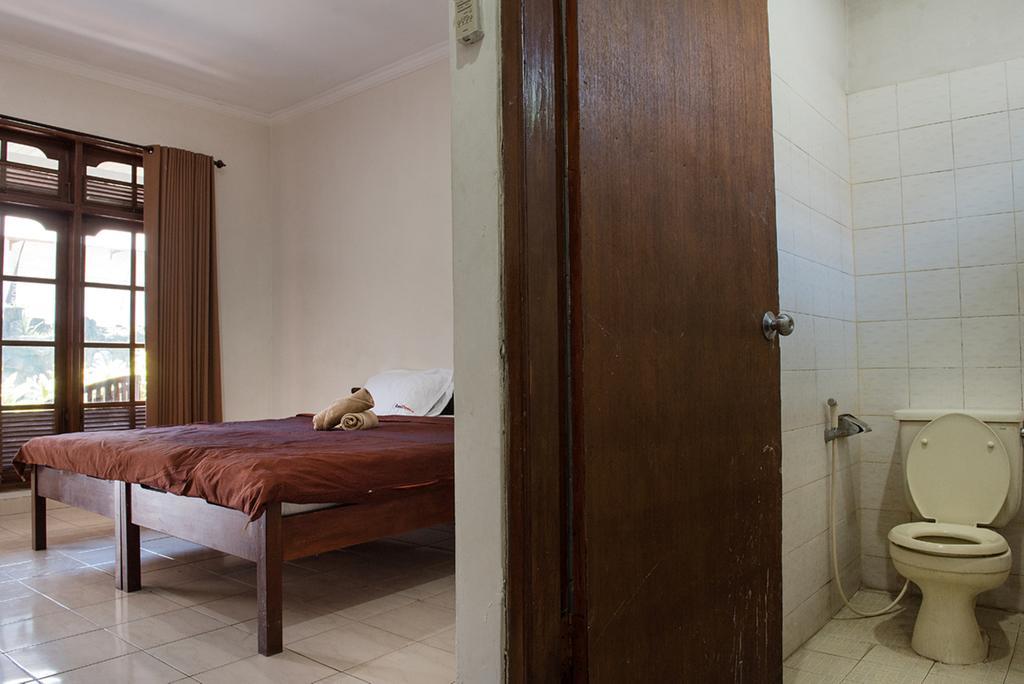 Reddoorz Near Ground Zero Guest house