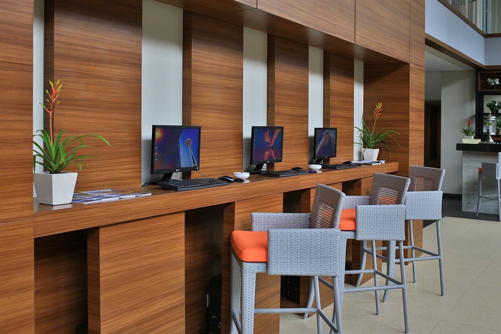 J4 Hotel Legian (Bali)