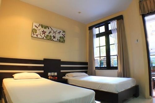 Hotel Sri Ratu 2*