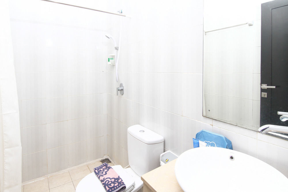 Airy Dewi Sri 8 Kuta Bali