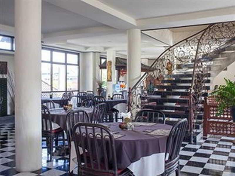 Fourteen Roses Hotel Legian (Bali)
