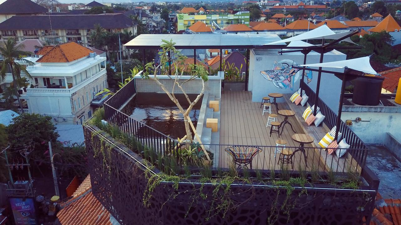 Borough Capsule Bali Hostel Legian (Bali)