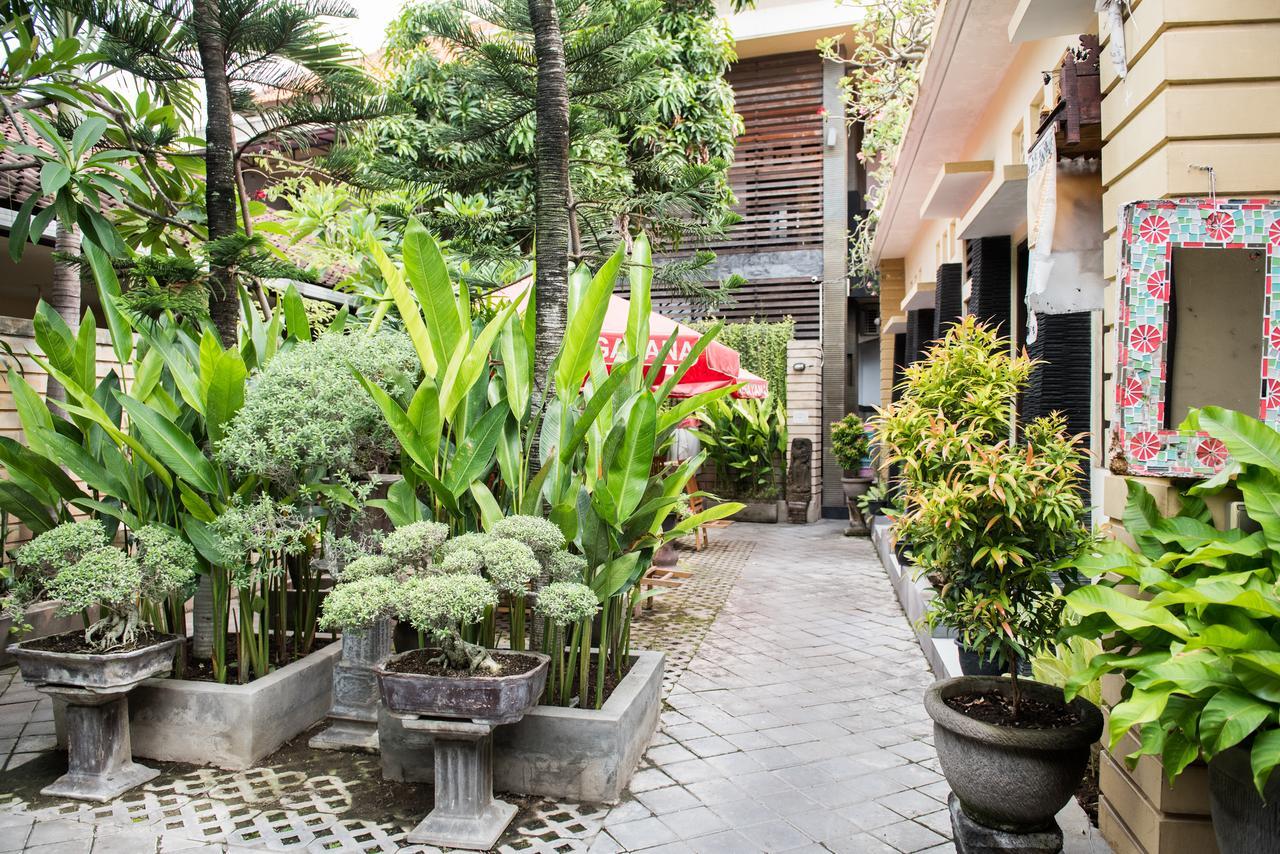Inn Megayana House Accomodation *