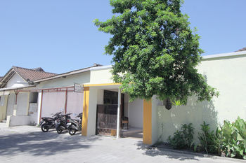 Guest house Reddoorz @ Sehati Raya Kuta 2*