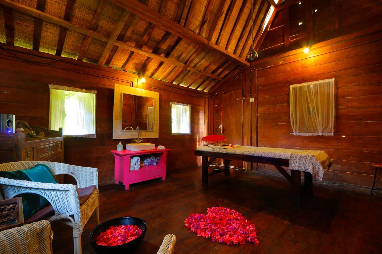 Pearl Boutique Adult Only 4*