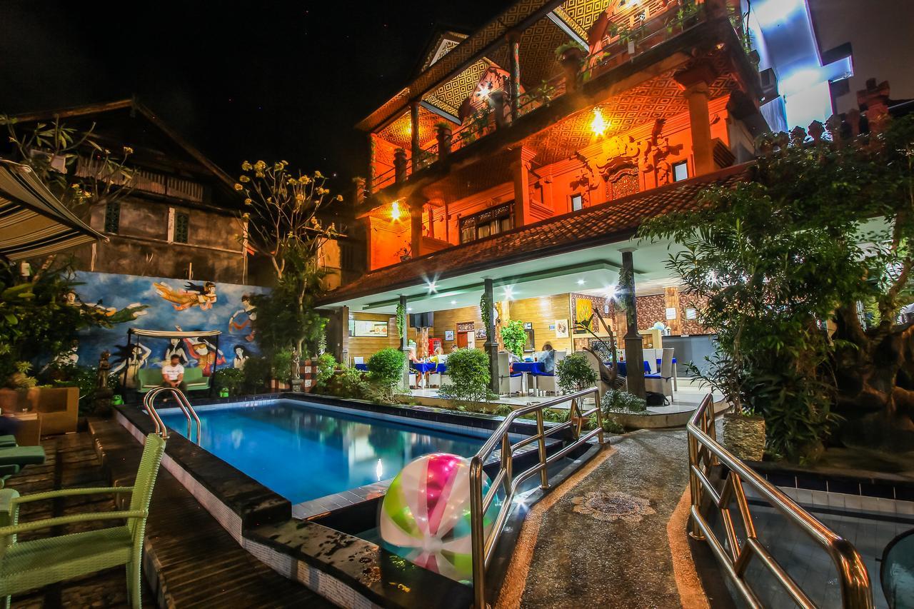 Lumbung Sari 3* Legian (Bali)