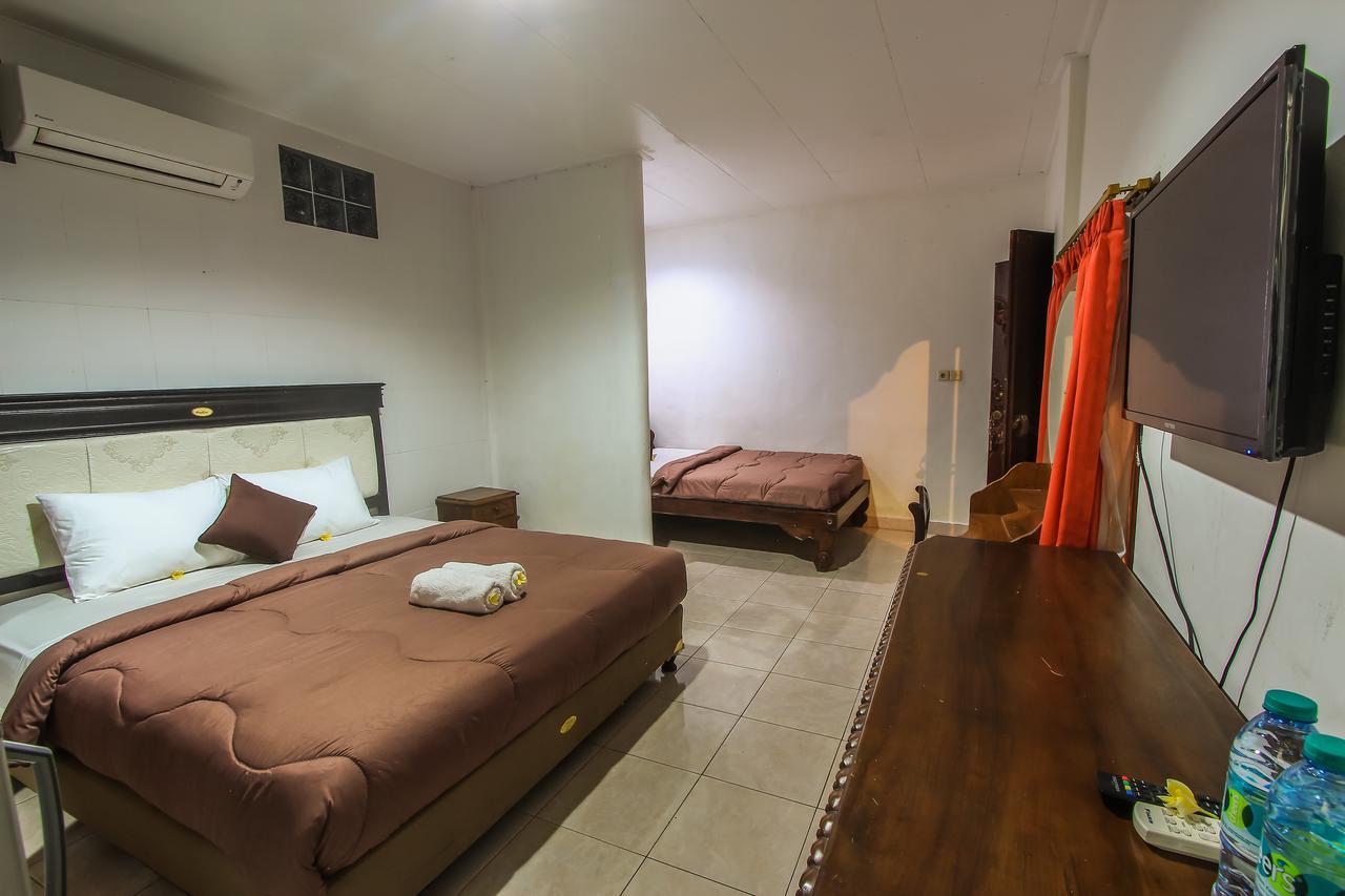 Lumbung Sari 3* Legian (Bali)