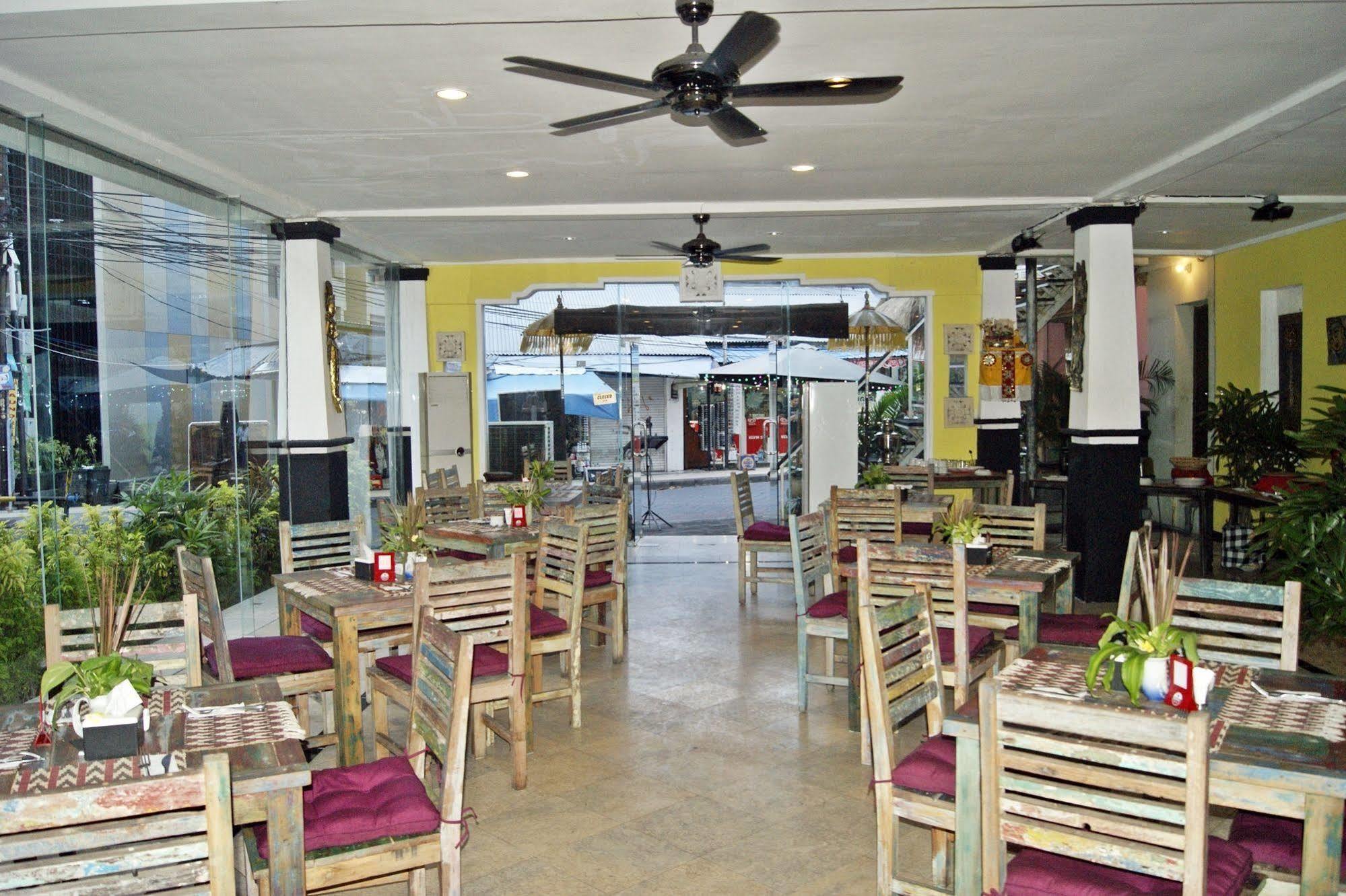 Royal Tunjung Hotel&villa - Chse Certified Taman liburan