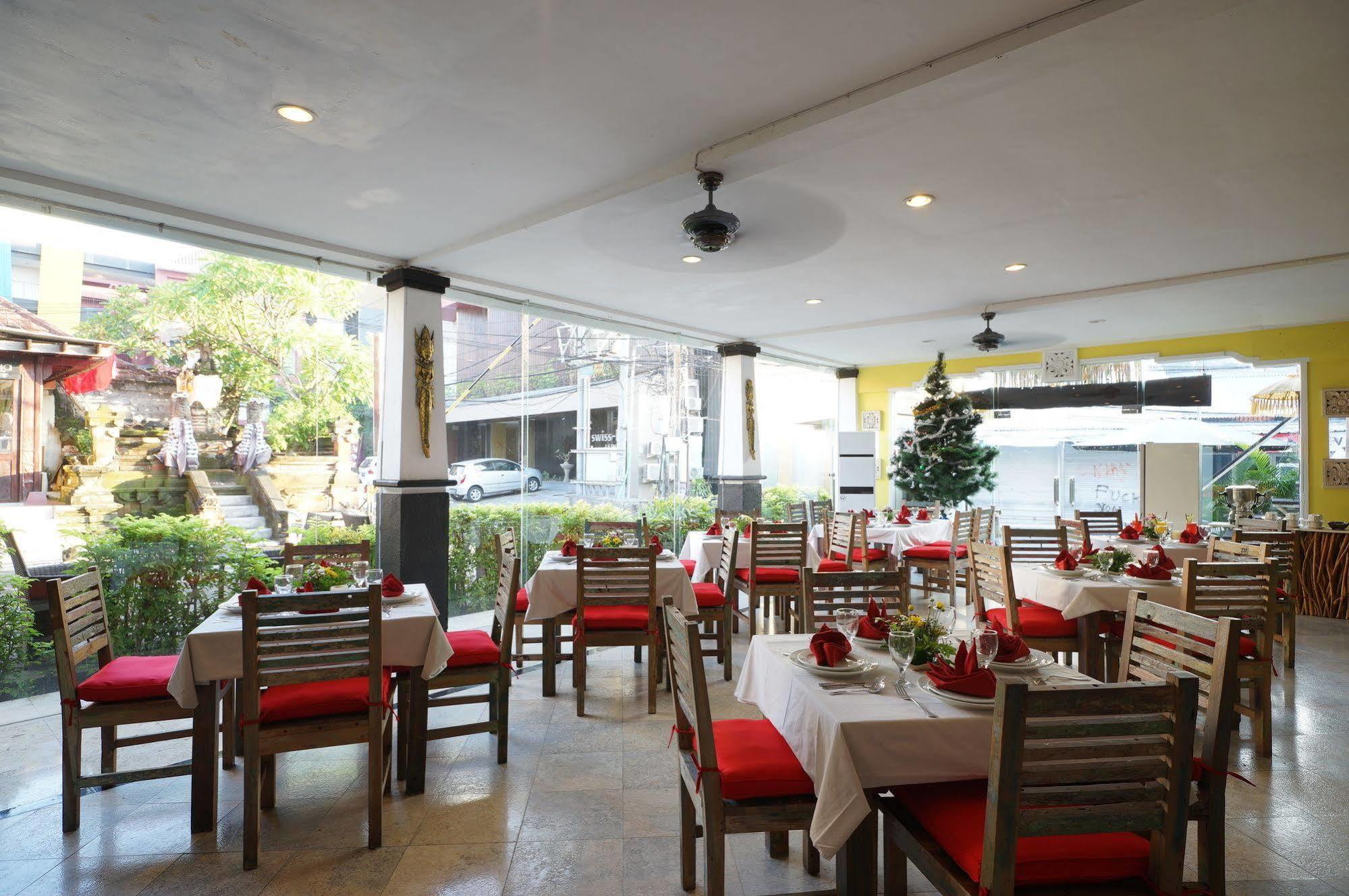 Royal Tunjung Hotel&villa - Chse Certified Taman liburan