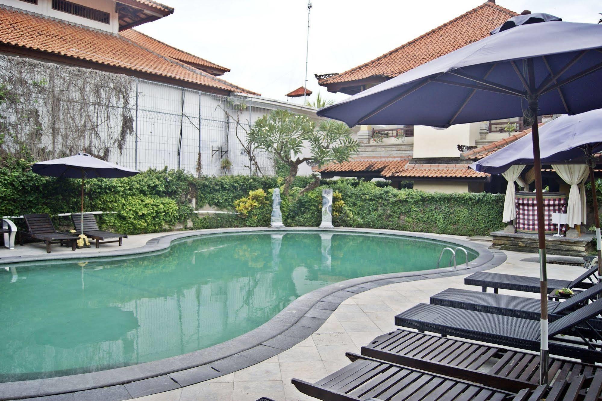 Royal Tunjung Hotel&villa - Chse Certified 3* Legian (Bali)
