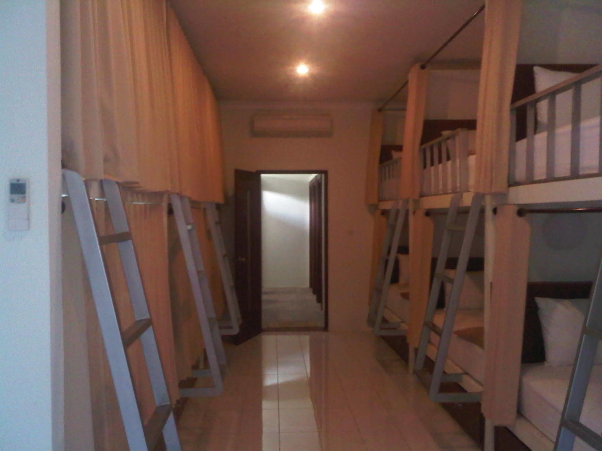 Hotel Mirah