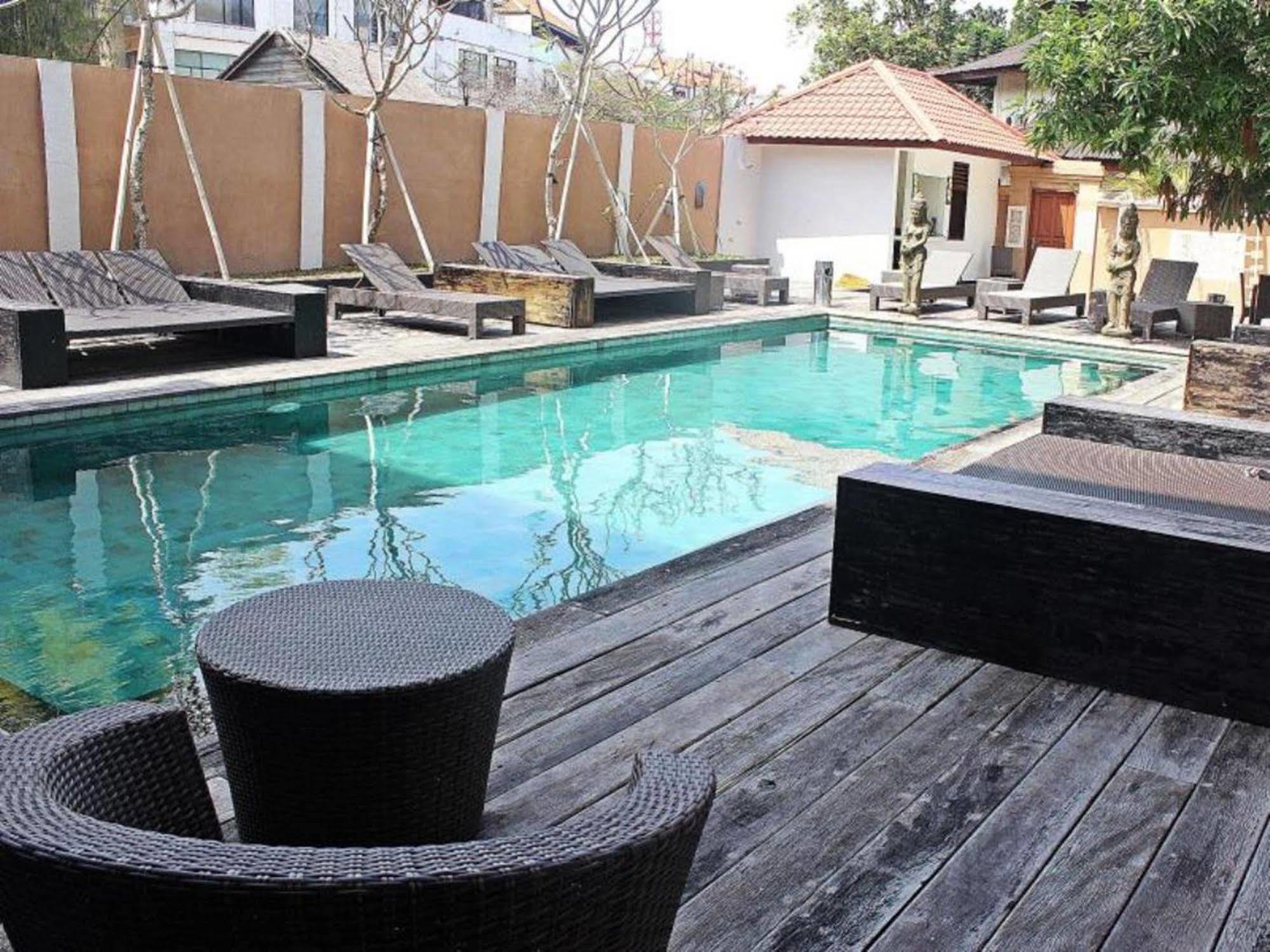 Mirah Hotel