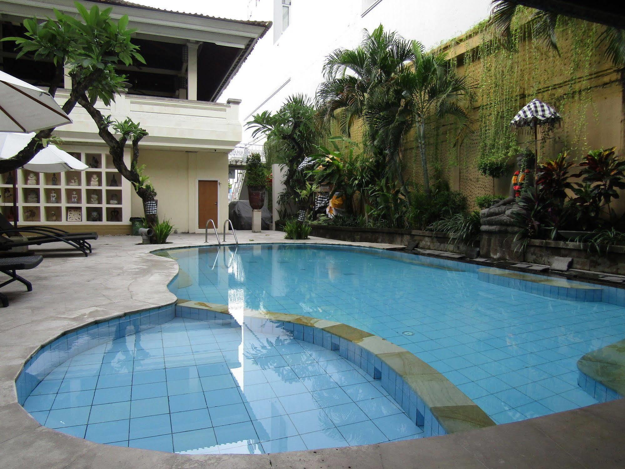Hotel Capital O 93809 Wida