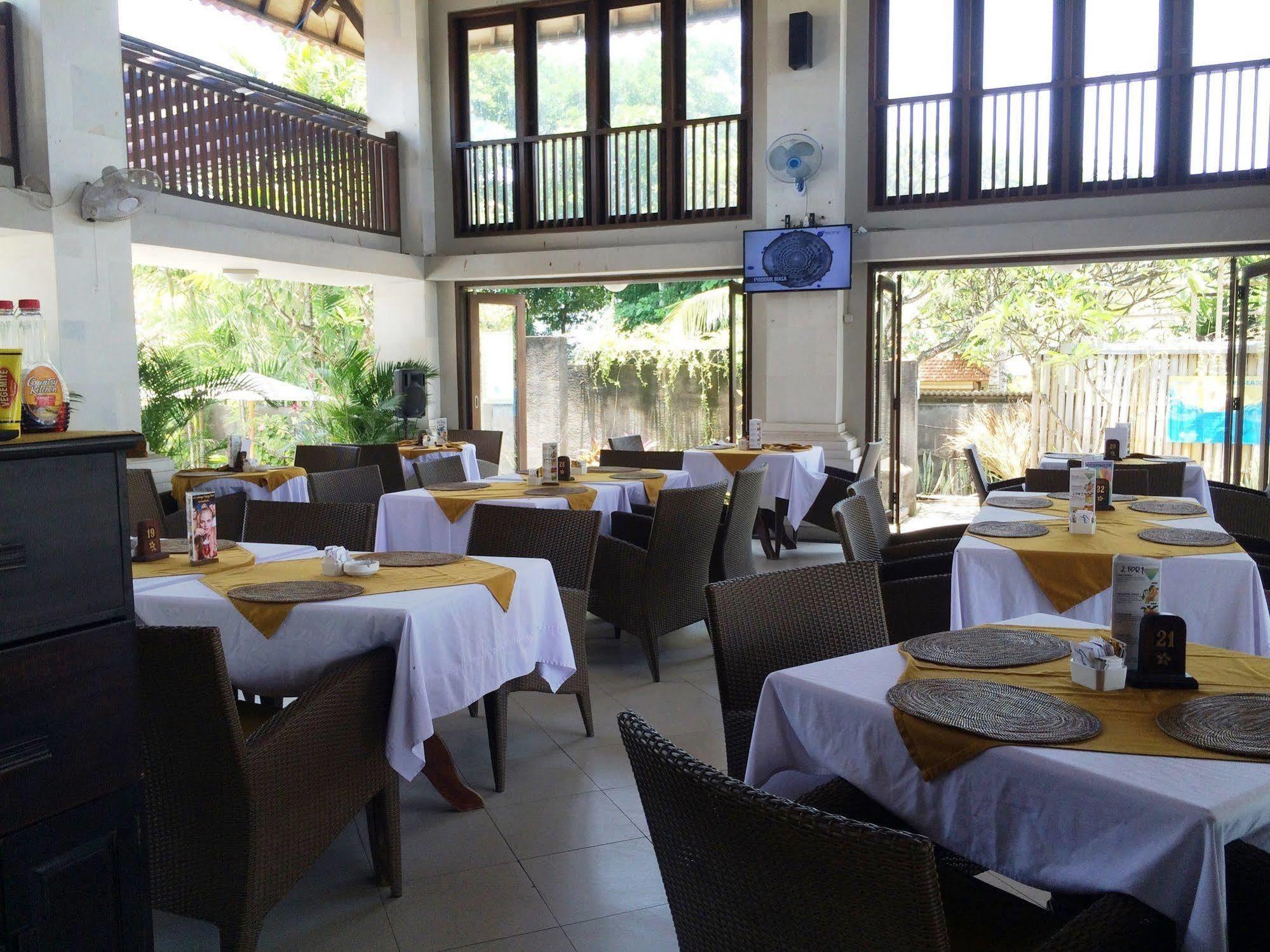 Hotel Puri Raja 4*