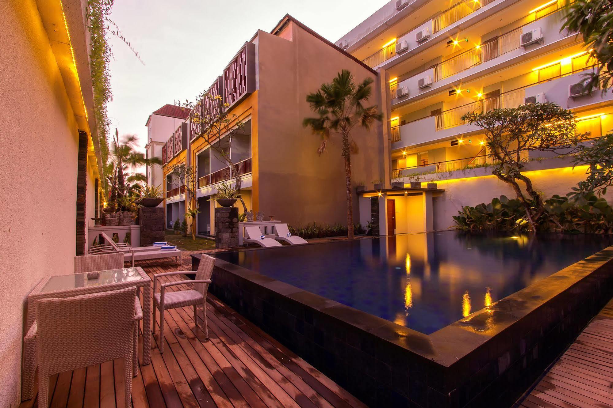 Hotel Transera Kamini Legian (Bali)