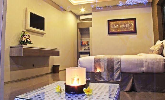 Transera Kamini Hotel Legian (Bali)
