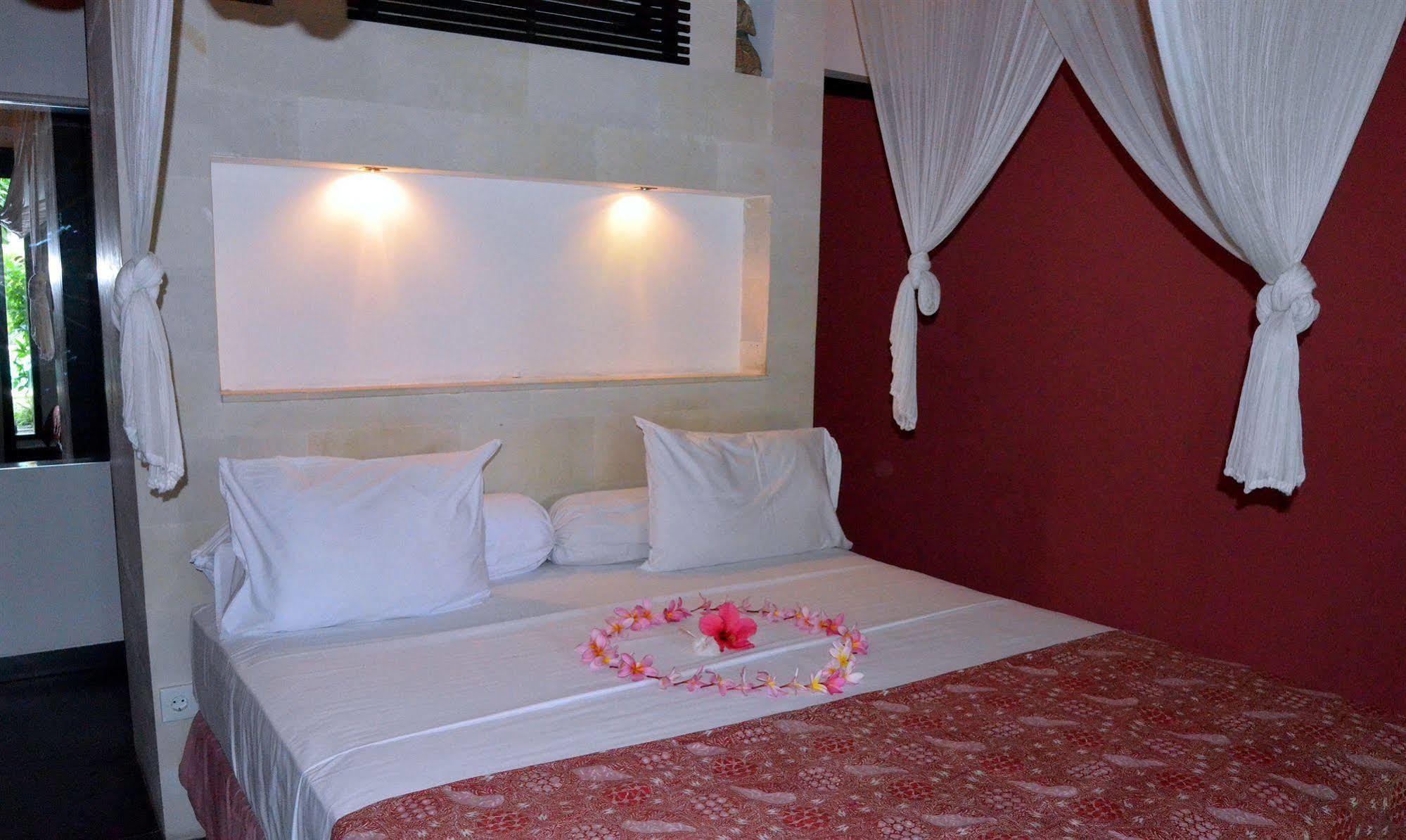 Pearl Boutique Adult Only Hotel 4*