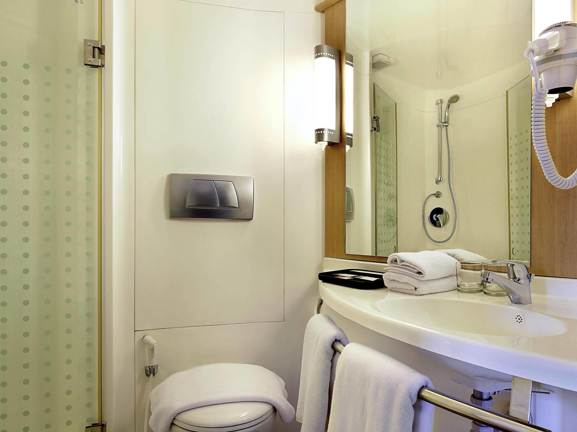Ibis Bali Street Legian