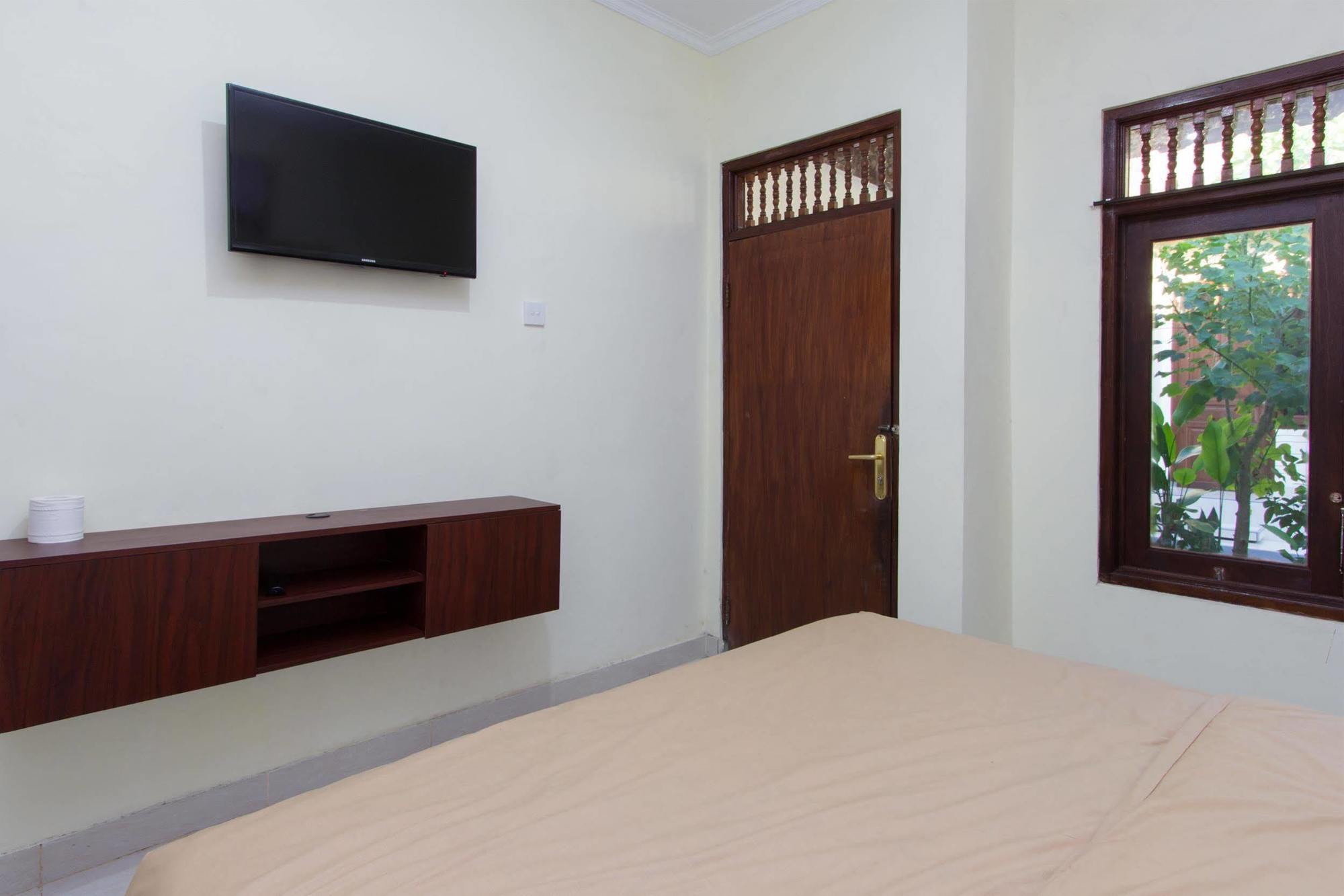 Guest house Reddoorz @ Sehati Raya Kuta Legian (Bali)