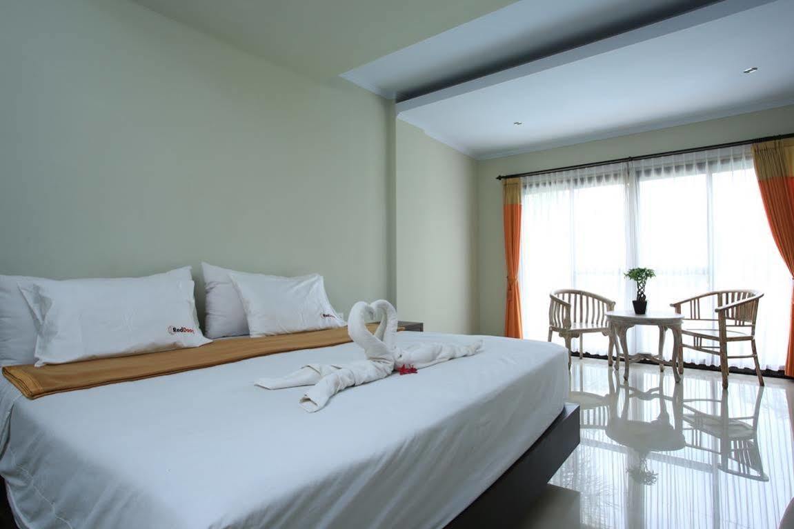 Guest house Reddoorz @ Padma Utara 3*