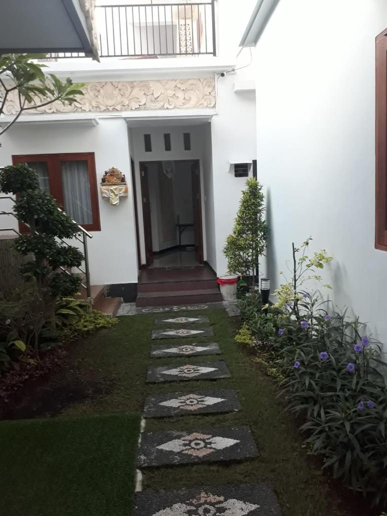 Intan Seminyak *