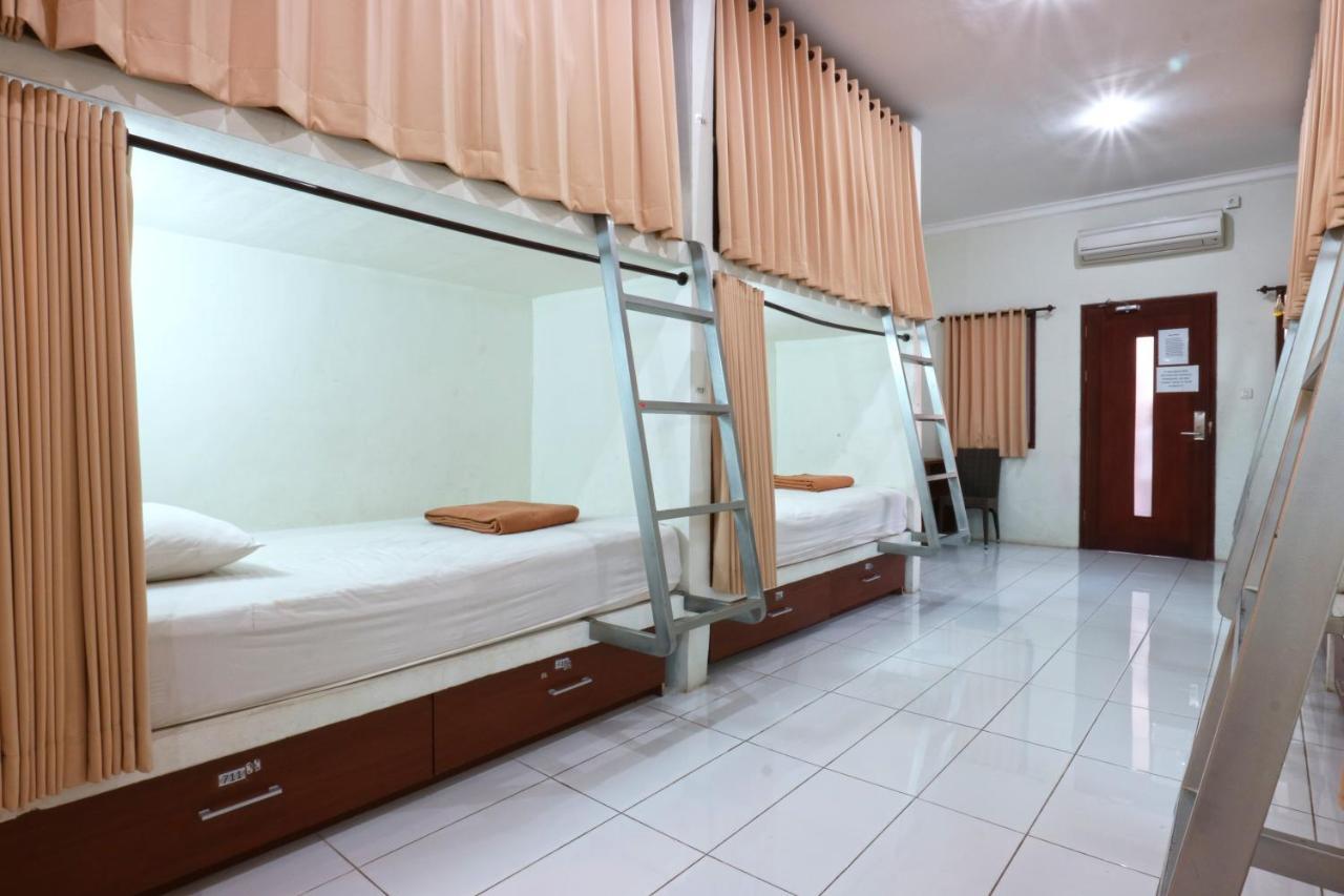 Hostel Mirah