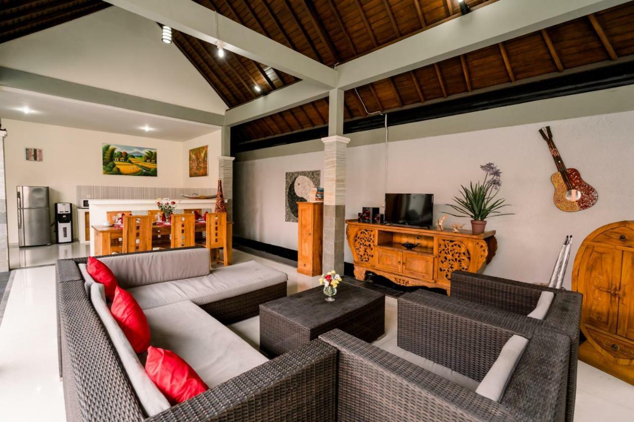 Taman Bali Dewi Sri *