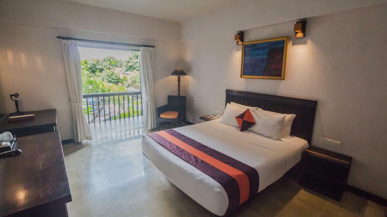 Hotel The Lokha & Legian (Bali)