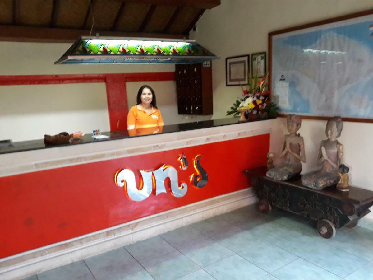 Un's Hotel