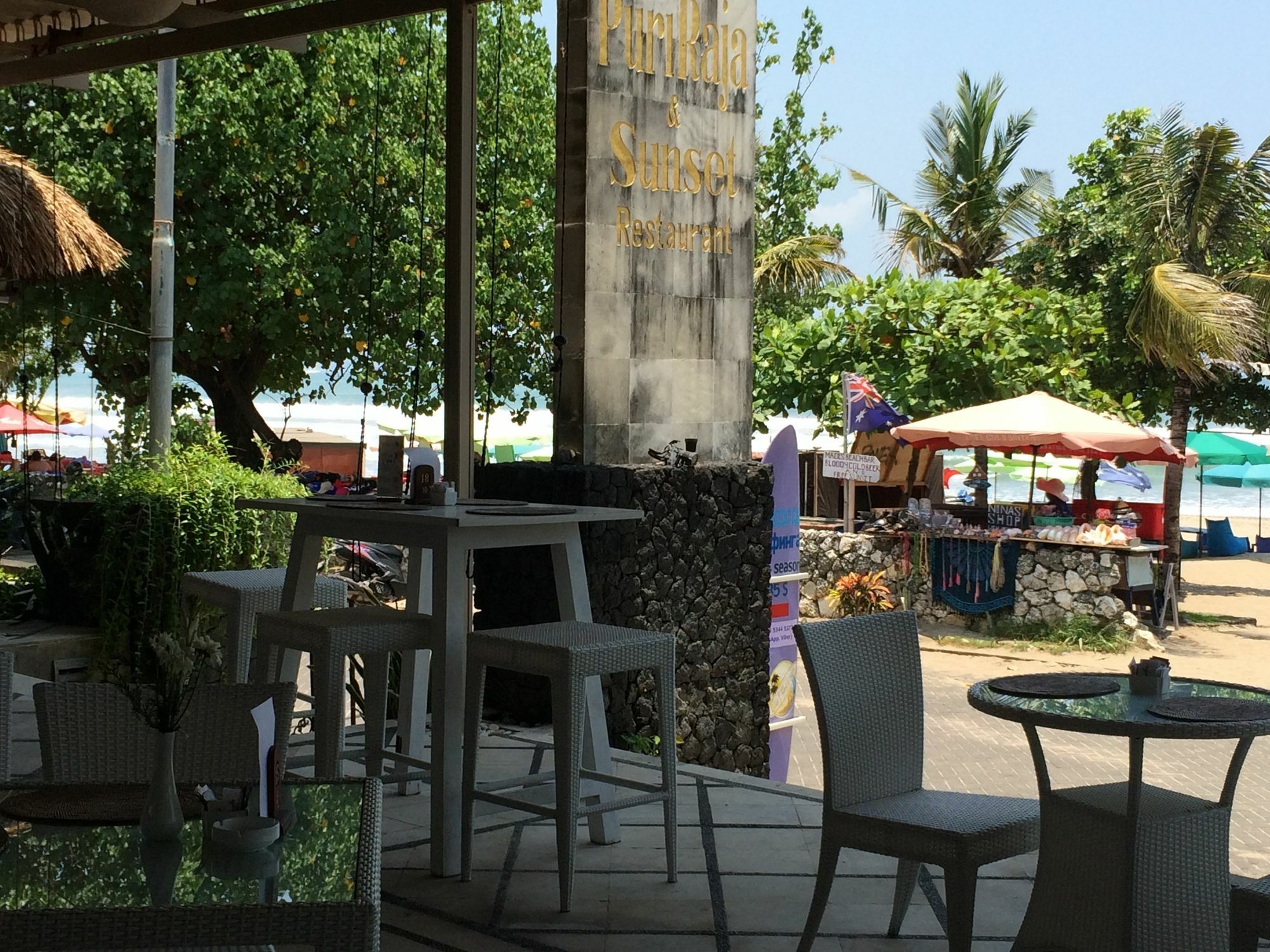 Puri Raja 4* Legian (Bali)