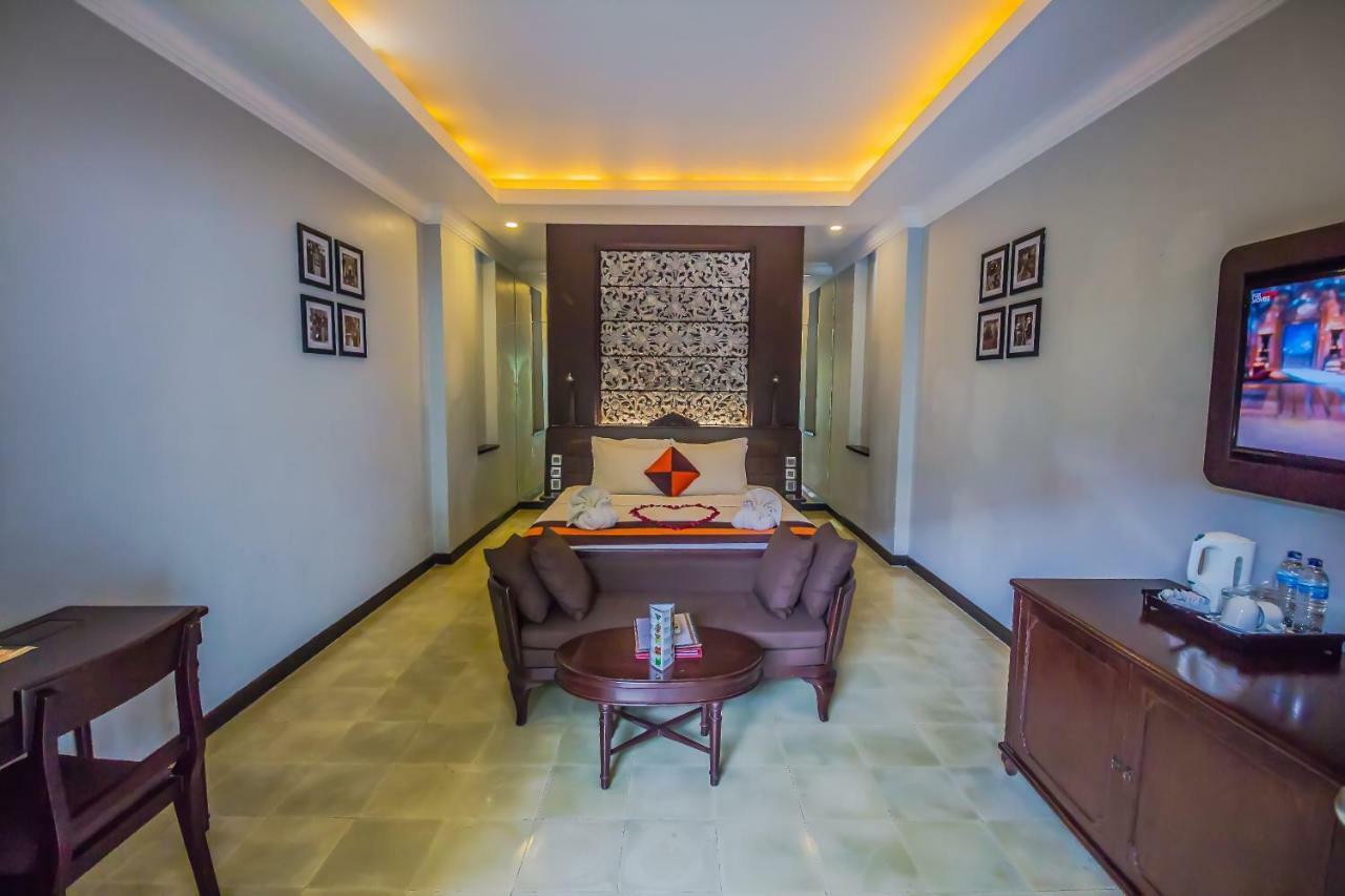 The Lokha & 3* Legian (Bali)