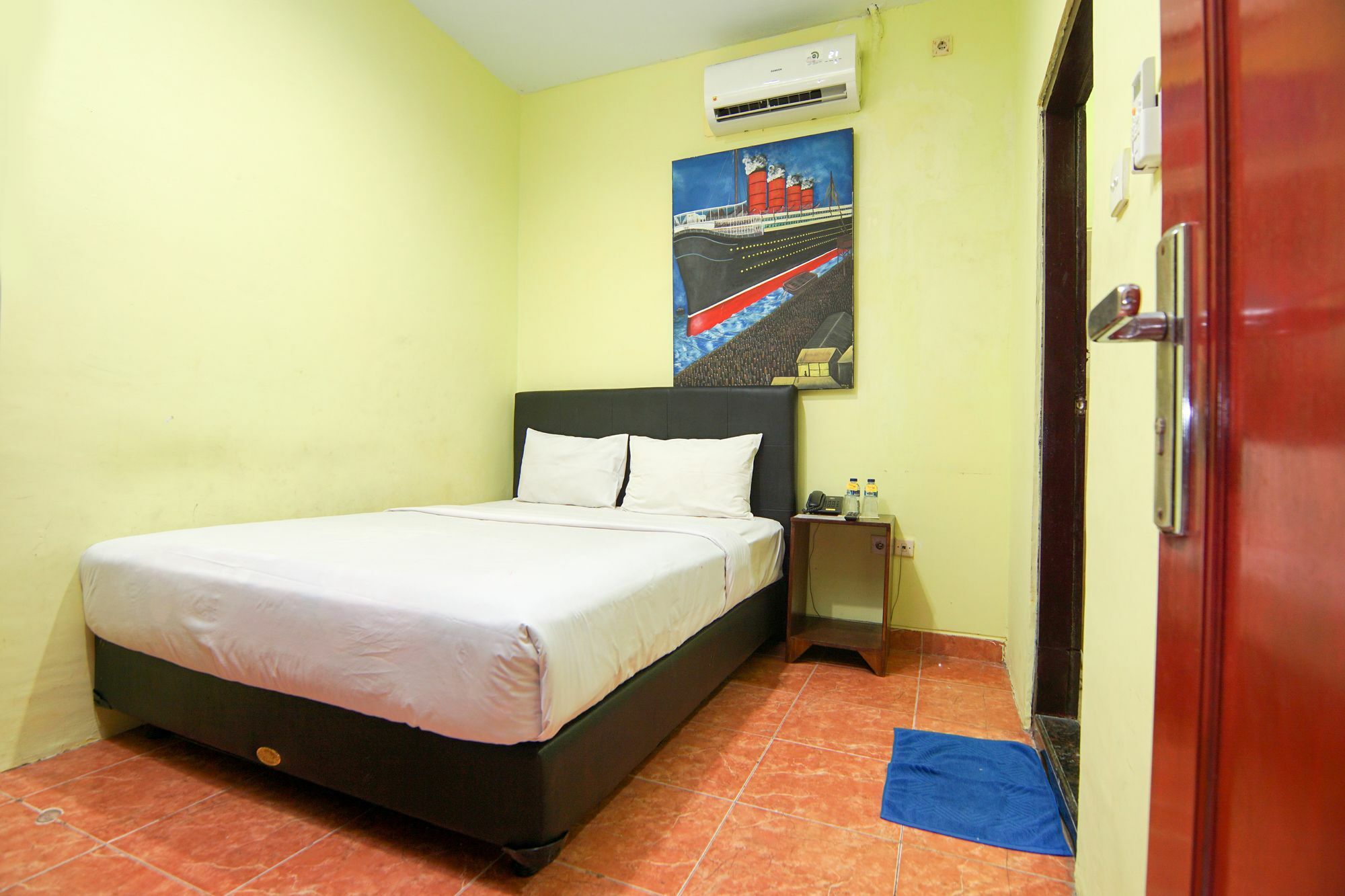 Hotel Reddoorz @ Patimura 2*