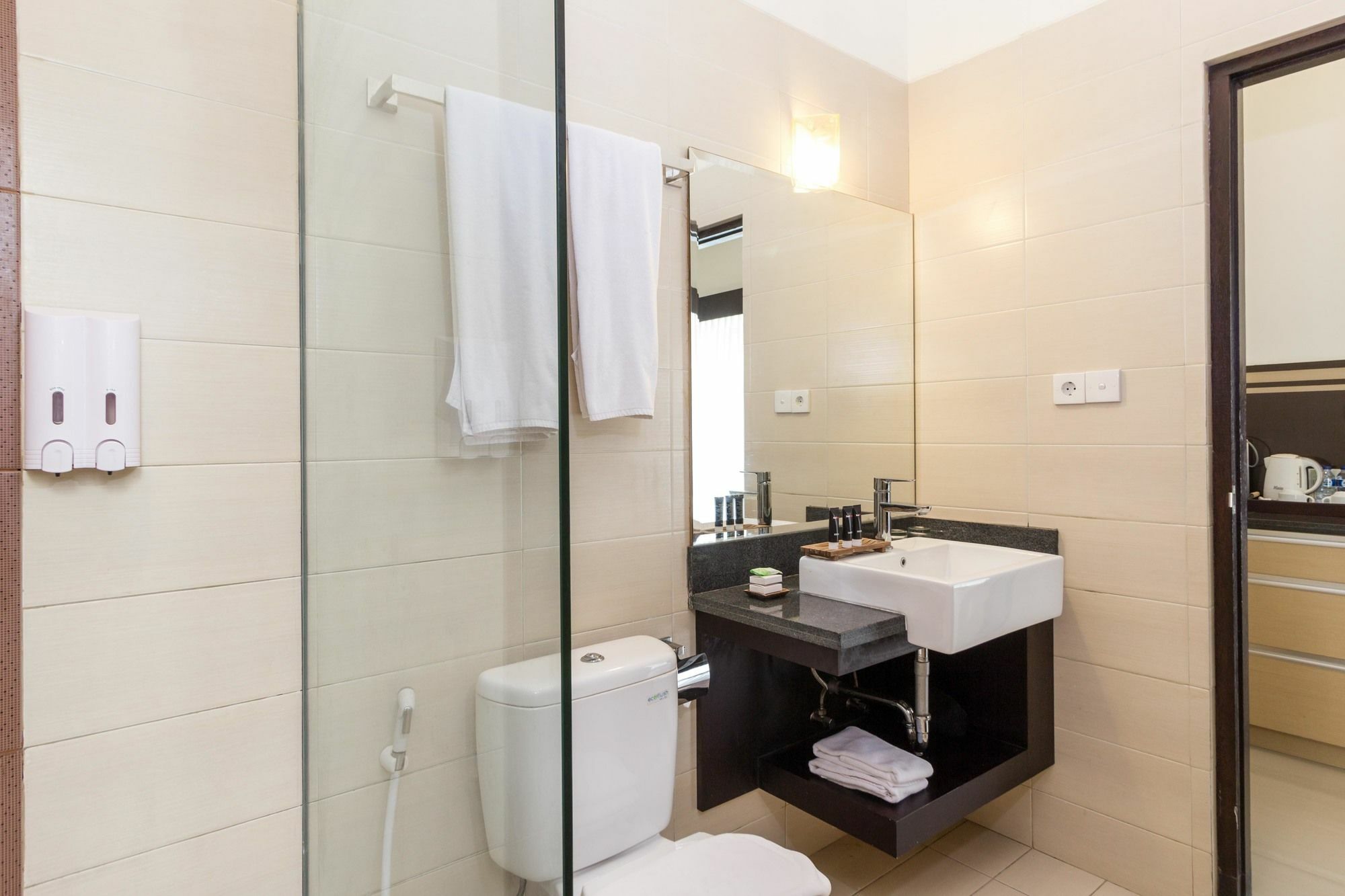 Reddoorz @ Nakula Seminyak 2 Guest house Legian (Bali)