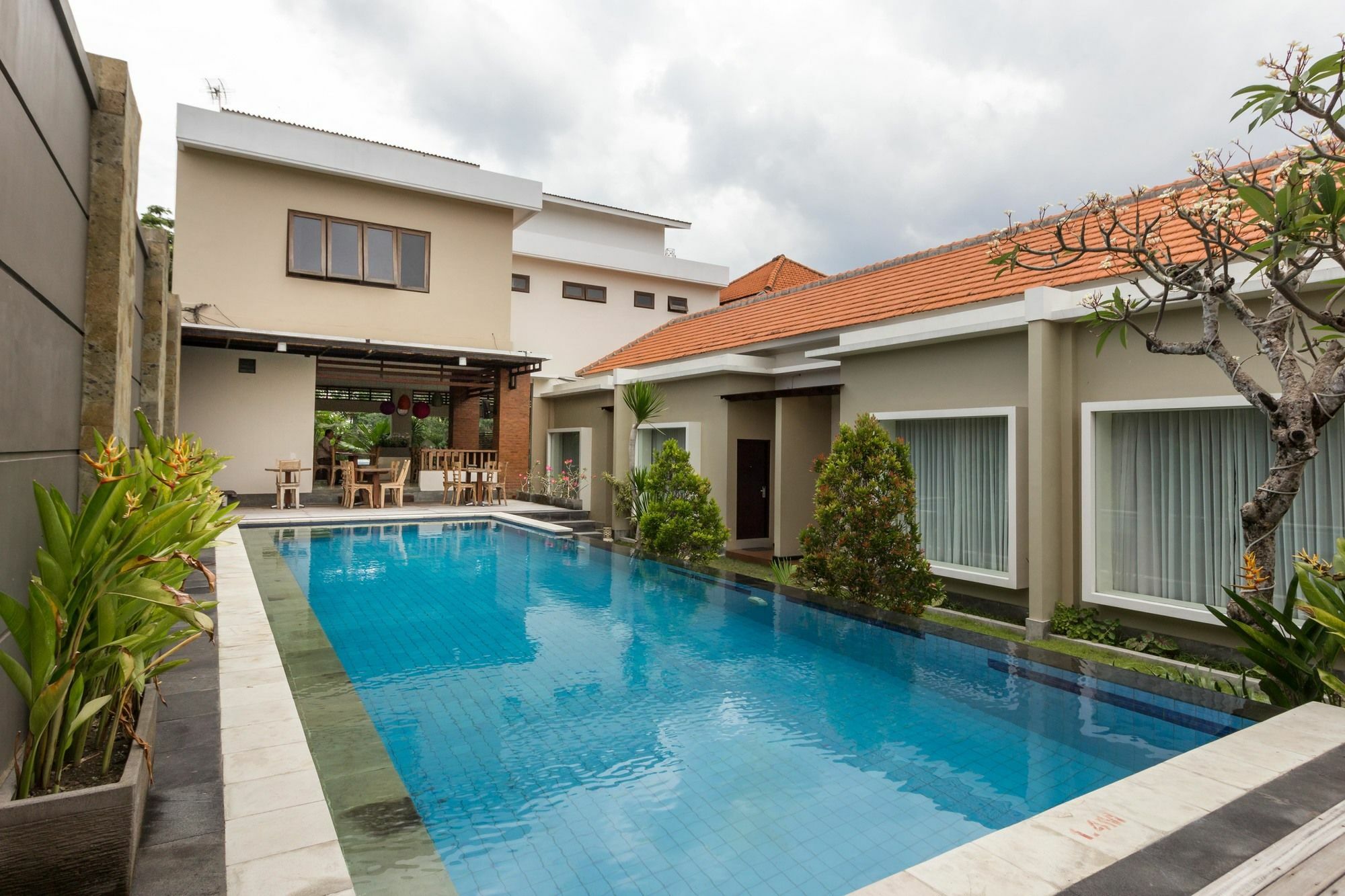 Guest house Reddoorz @ Nakula Seminyak 2 3*