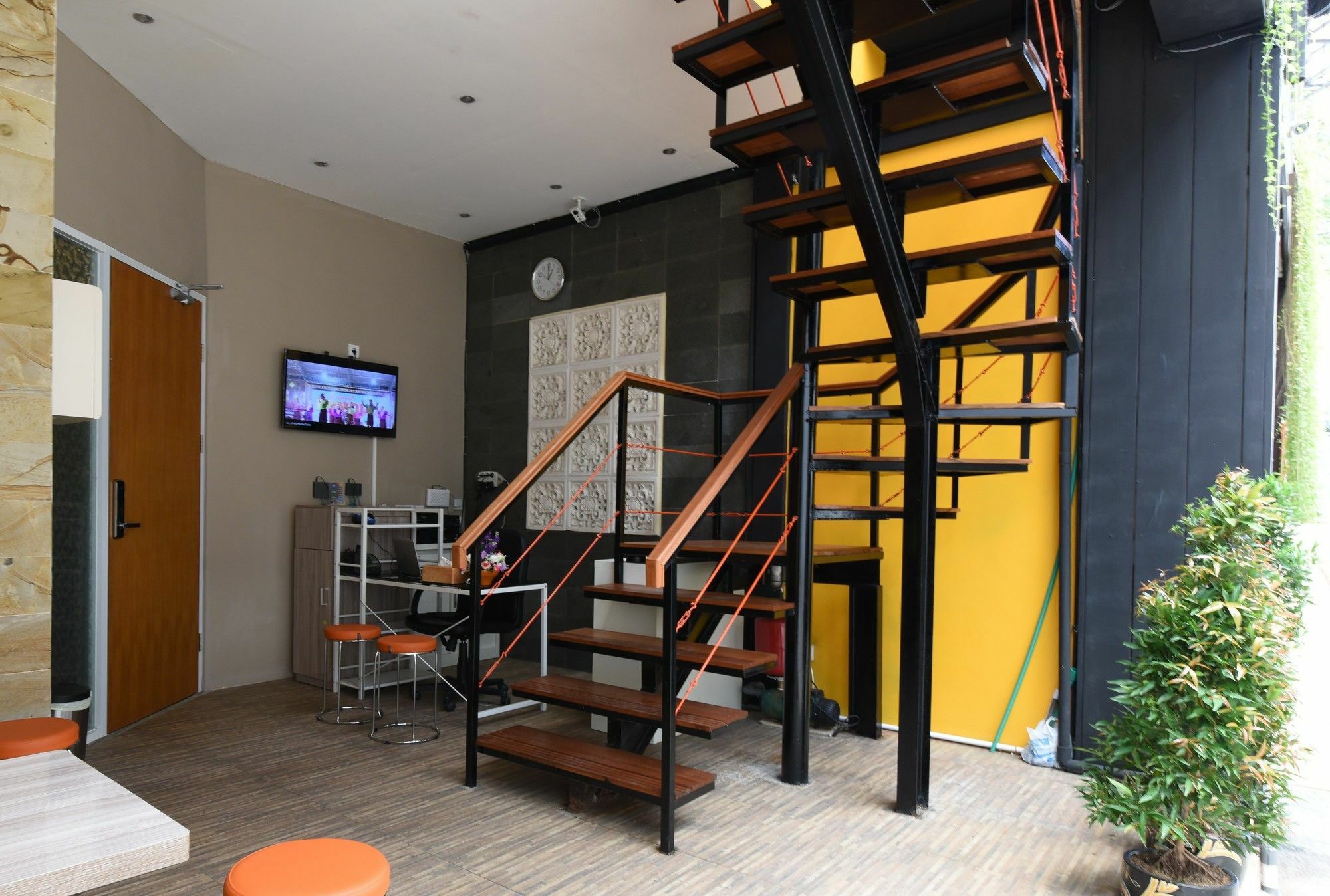 Capsule Capsule hotel 2*