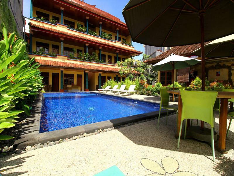 Dua Dara Kuta 2* Legian (Bali)
