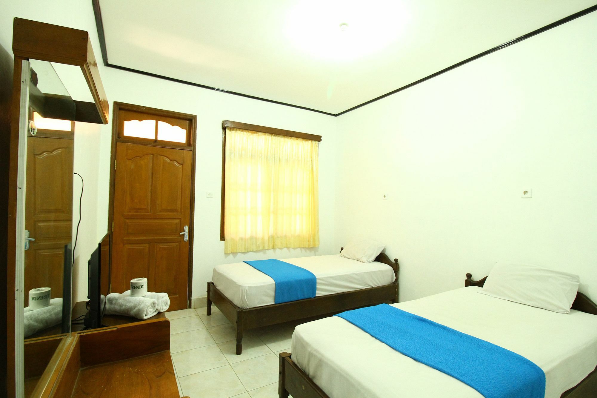 Dua Dara Kuta 2* Legian (Bali)