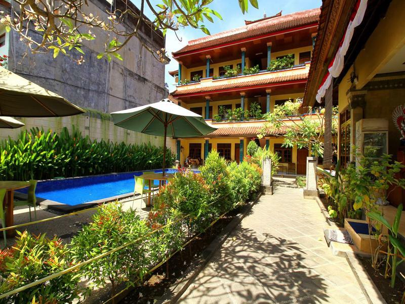 Dua Dara Kuta Hotel Legian (Bali)