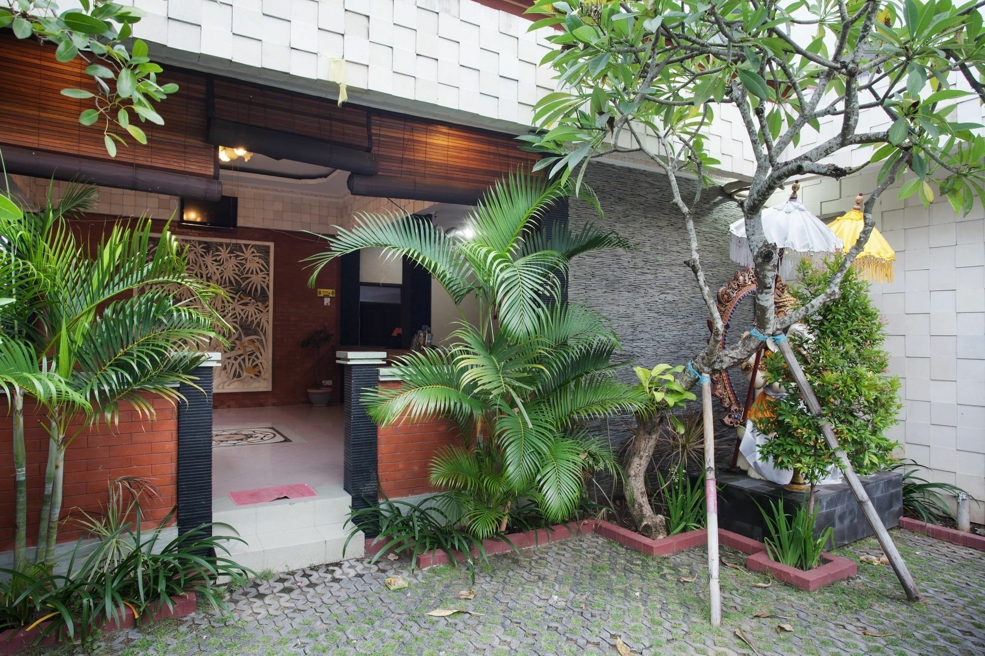 Puri Ganesh 2* Legian (Bali)