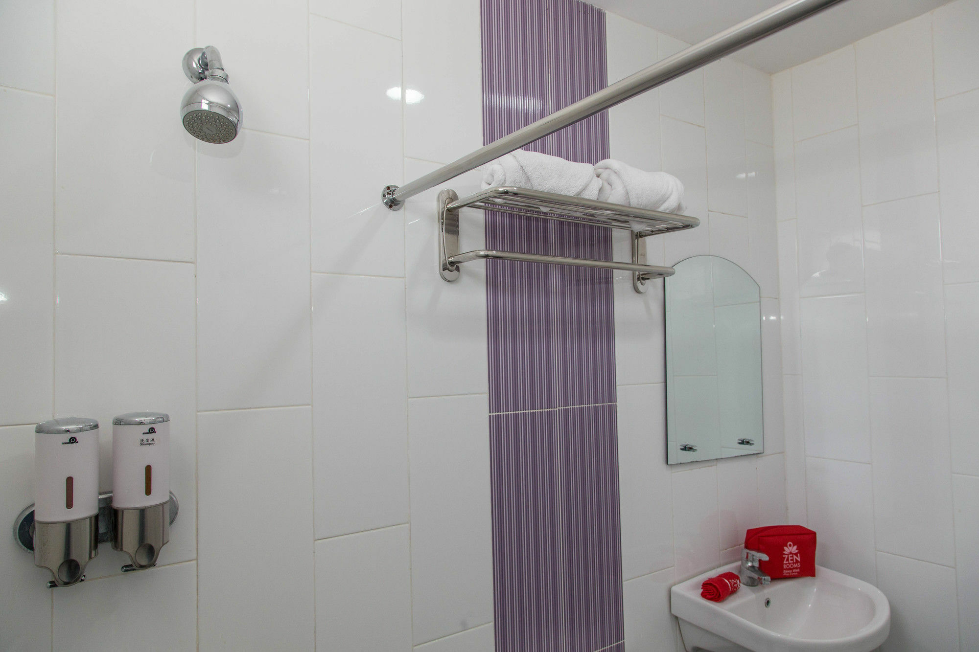 Hotel Zen Batu Pageh Kuta 3*