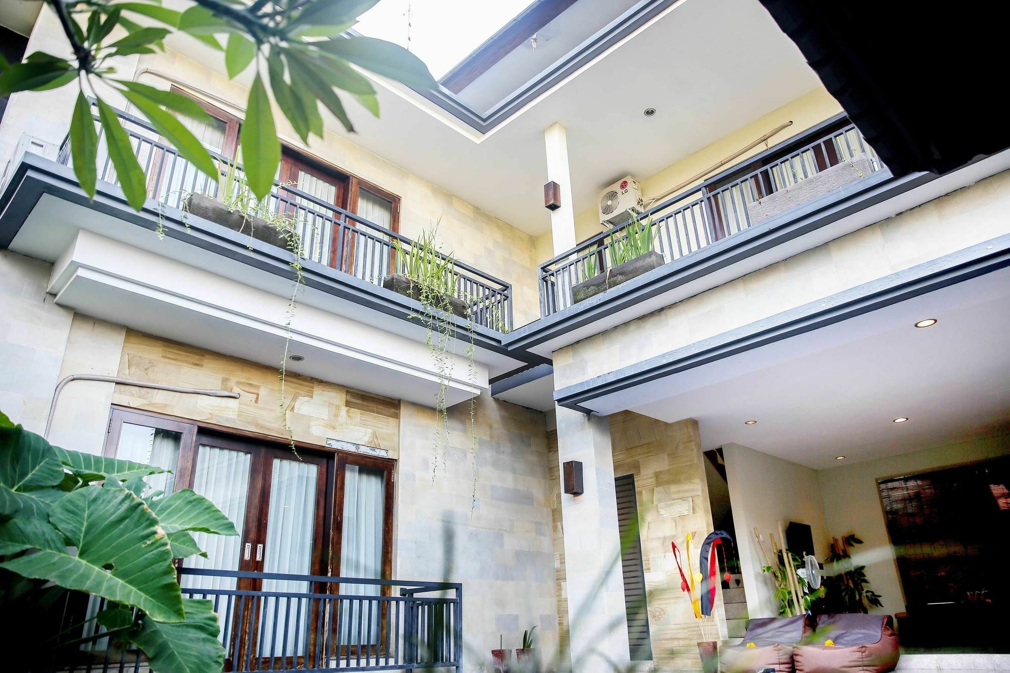 Legong Kirana Villa *