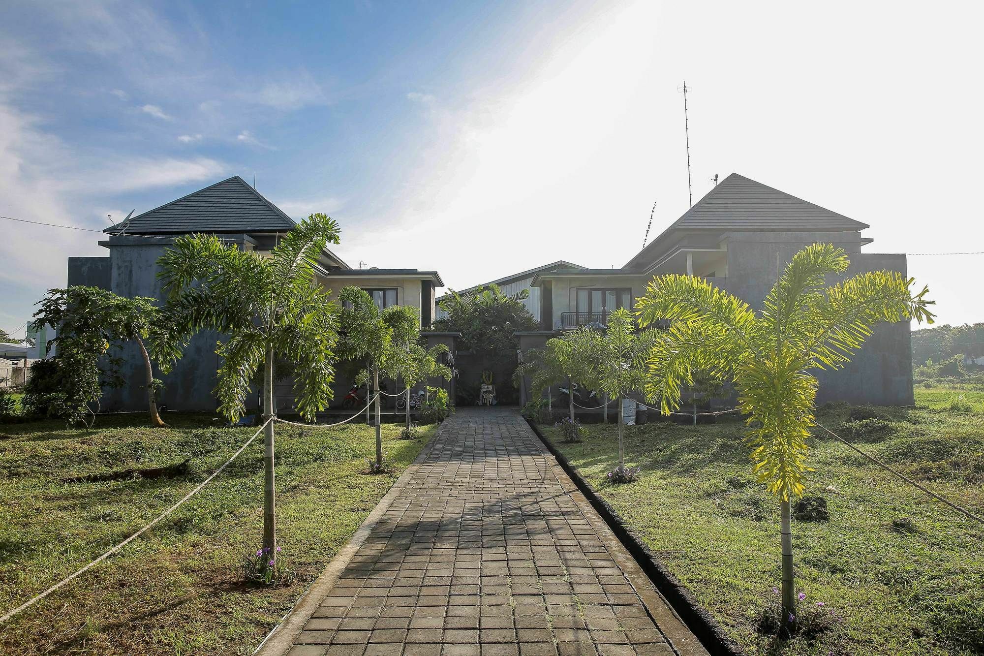Legong Kirana Villa Legian (Bali)