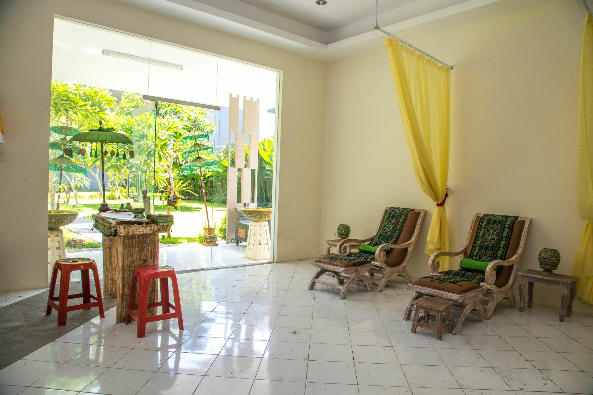 Zen Rooms Kuta Benesari Legian (Bali)